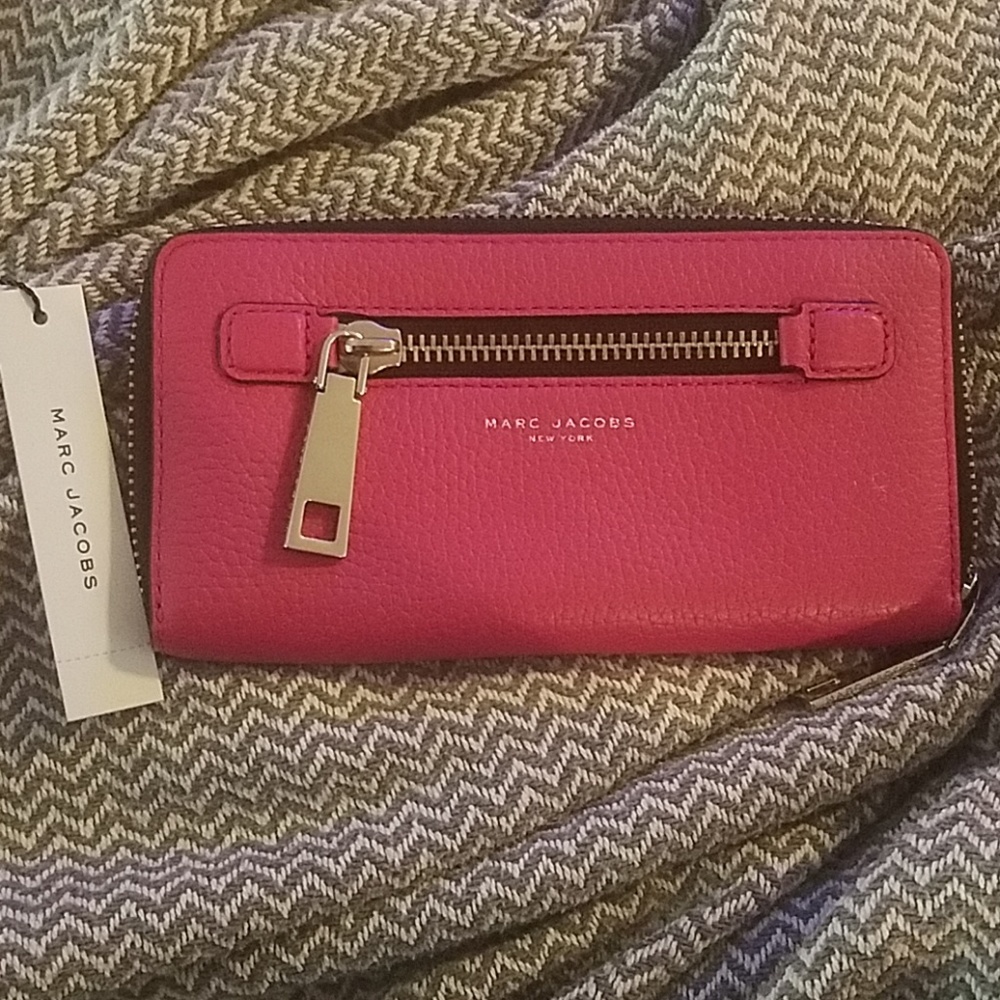 NWT Marc Jacobs Gotham Standard Continental Wallet